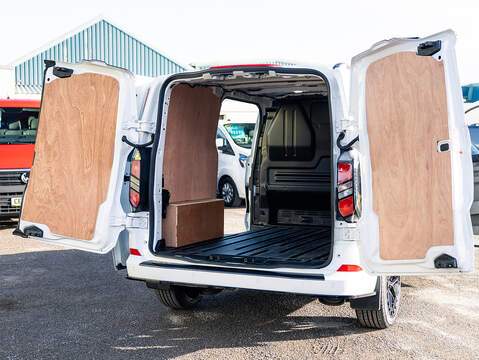 2.0 320 EcoBlue Limited Panel Van 5dr Diesel Auto L1 H1 Euro 6 (s/s) (136 ps)