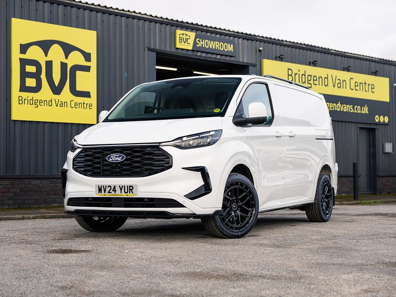 Ford 2.0 320 EcoBlue Limited Panel Van 5dr Diesel Auto L1 H1 Euro 6 (s/s) (136 ps)