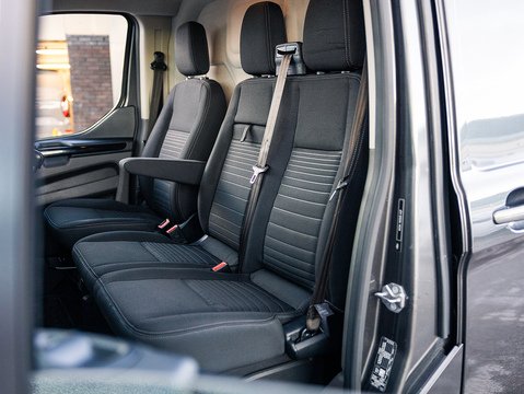 2.0 280 EcoBlue Limited Panel Van 5dr Diesel Manual L1 H1 Euro 6 (s/s) (130 ps)