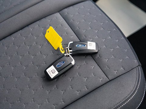 2.0 300 EcoBlue Limited Panel Van 5dr Diesel Manual L2 H1 Euro 6 (s/s) (136 ps)