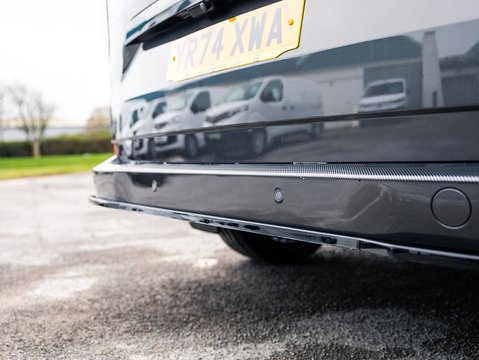 2.0 320 EcoBlue Limited Panel Van 5dr Diesel Auto L2 H1 Euro 6 (s/s) (170 ps)