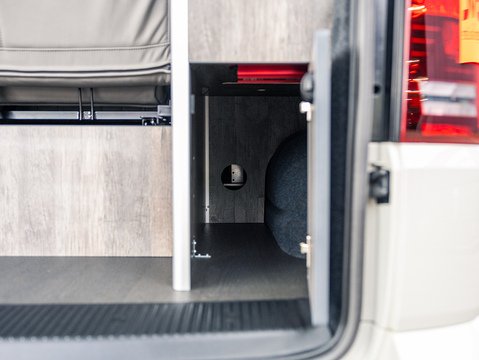 2.0 TDI T28 Highline Panel Van 5dr Diesel DSG FWD SWB Euro 6 (s/s) (150 ps)