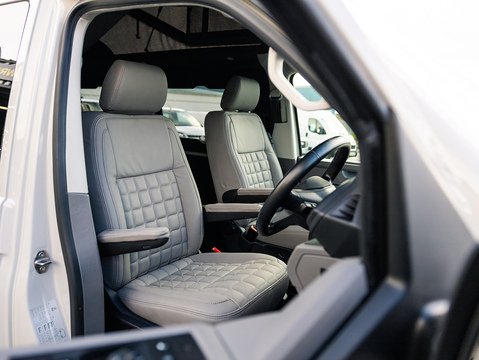 2.0 TDI T28 Highline Panel Van 5dr Diesel DSG FWD SWB Euro 6 (s/s) (150 ps)