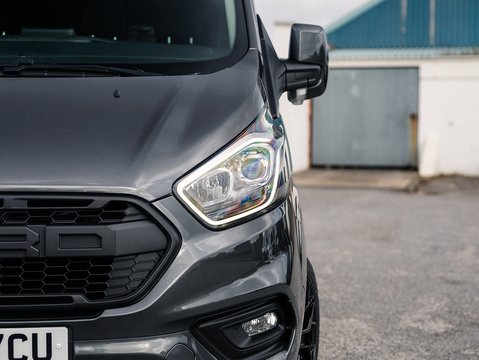 2.0 300 EcoBlue Limited Crew Van Double Cab 5dr Diesel Auto L1 H1 Euro 6 (s/s) (6 Seat) (170 ps)