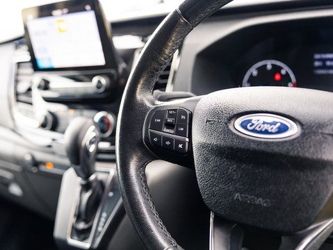 2.0 300 EcoBlue Limited Crew Van Double Cab 5dr Diesel Auto L1 H1 Euro 6 (s/s) (6 Seat) (170 ps)