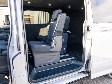 2.0 300 EcoBlue Limited Panel Van 5dr Diesel Auto L2 H1 Euro 6 (s/s) (170 ps)