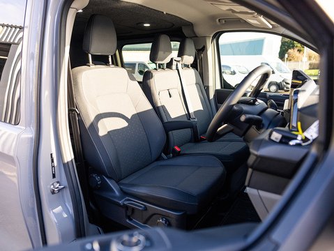 2.0 300 EcoBlue Limited Panel Van 5dr Diesel Auto L2 H1 Euro 6 (s/s) (170 ps)