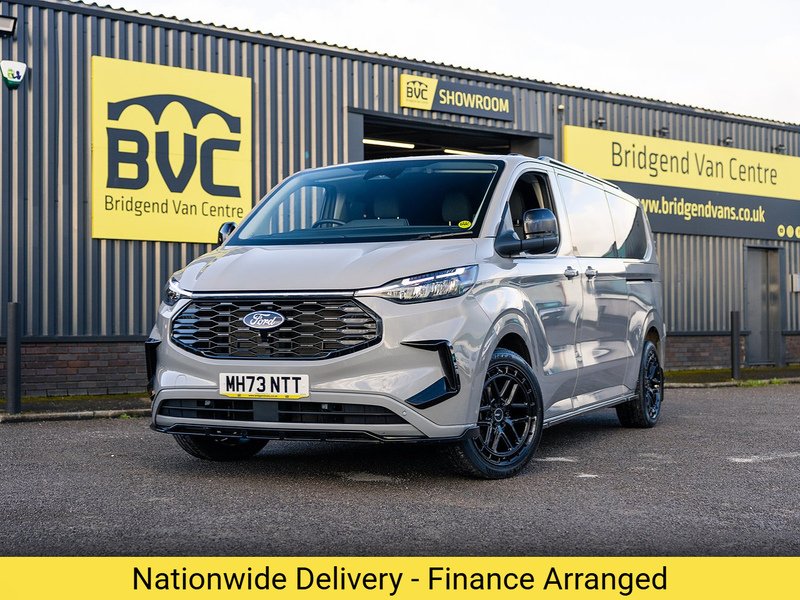 Ford 2.0 300 EcoBlue Limited Panel Van 5dr Diesel Auto L2 H1 Euro 6 (s/s) (170 ps)