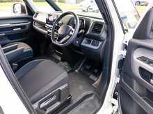 Volkswagen ID. Buzz Cargo Pro Commerce Plus 77kWh 150KW Electric Panel Van