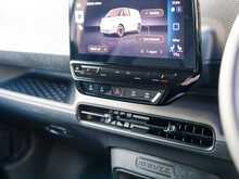 Volkswagen ID. Buzz Cargo Pro Commerce Plus 77kWh 150KW Electric Panel Van