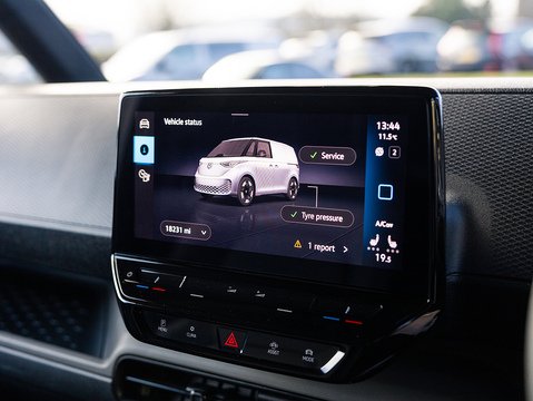 Pro 77kWh Commerce Plus Panel Van 5dr Electric Auto (204 ps)