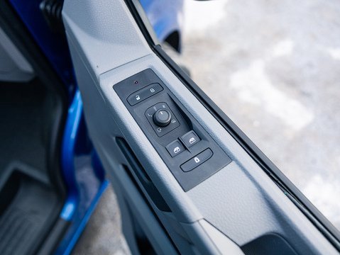 2.0 TDI T32 Highline Kombi Double Cab 5dr Diesel DSG FWD SWB Euro 6 (s/s) (150 ps)