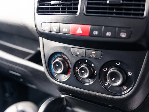 1.6 MultiJetII Maxi Tecnico Panel Van 6dr Diesel Manual L2 H1 Euro 6 (s/s) (120 bhp)