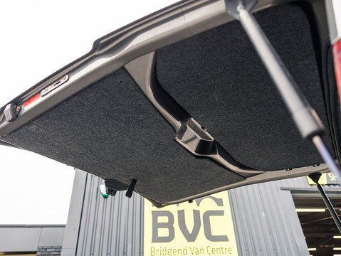 320 EcoBlue Limited Combi Van 2.0 Automatic Diesel