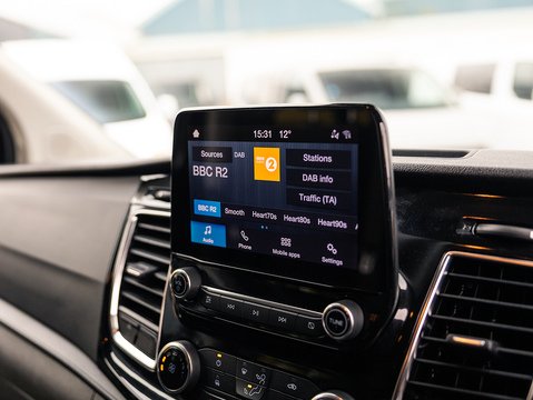 320 EcoBlue Limited Combi Van 2.0 Automatic Diesel