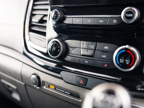 2.0 300 EcoBlue Limited Panel Van 5dr Diesel Manual L1 H1 Euro 6 (130 ps)