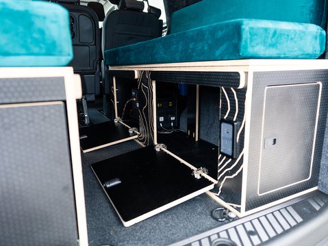 300 EcoBlue Limited Panel Van 2.0 Automatic Diesel
