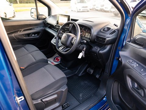 1.5 BlueHDi 1000 Driver M Panel Van 5dr Diesel EAT8 SWB Euro 6 (s/s) (130 ps)