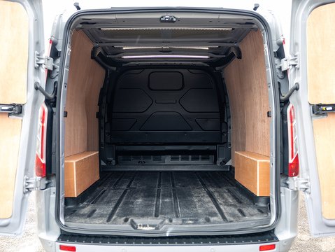 2.0 320 EcoBlue Limited Panel Van 5dr Diesel Auto L1 H1 Euro 6 (170 ps)