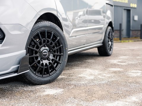 2.0 320 EcoBlue Limited Panel Van 5dr Diesel Auto L1 H1 Euro 6 (170 ps)