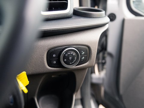 2.0 320 EcoBlue Limited Panel Van 5dr Diesel Auto L1 H1 Euro 6 (170 ps)