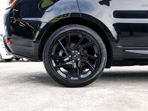 3.0 SD V6 HSE Dynamic SUV 5dr Diesel Auto 4WD Euro 6 (s/s) (306 ps)