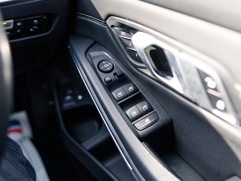 2.0 330e 12kWh M Sport Pro Edition Touring 5dr Petrol Plug-in Hybrid Auto Euro 6 (s/s) (292 ps)