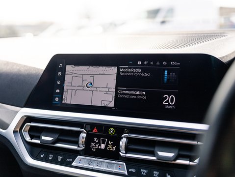2.0 330e 12kWh M Sport Pro Edition Touring 5dr Petrol Plug-in Hybrid Auto Euro 6 (s/s) (292 ps)