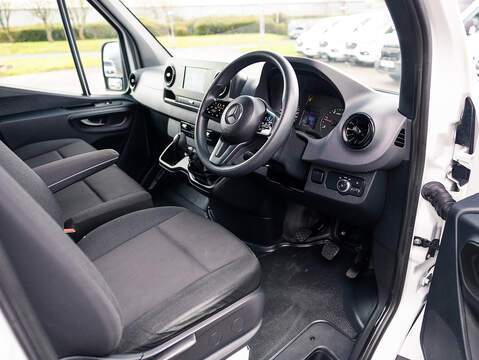 2.0 315 CDI Premium Panel Van 5dr Diesel Manual FWD L2 H2 Euro 6 (s/s) (150 ps)