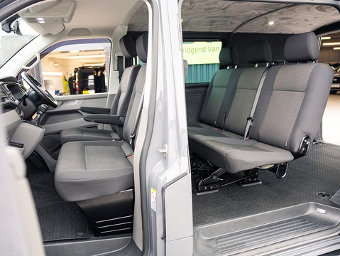 2.0 TDI T32 Highline Kombi Double Cab 5dr Diesel Manual 4Motion SWB Euro 6 (s/s) (150 ps)