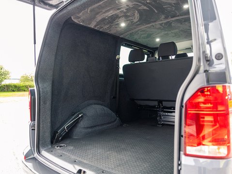 2.0 TDI T32 Highline Kombi Double Cab 5dr Diesel Manual 4Motion SWB Euro 6 (s/s) (150 ps)