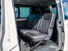 Volkswagen Transporter T32 2.0 TDI 150 BHP Highline DSG L1 SWB 5 Seat Kombi Euro 6 Diesel Automatic Van