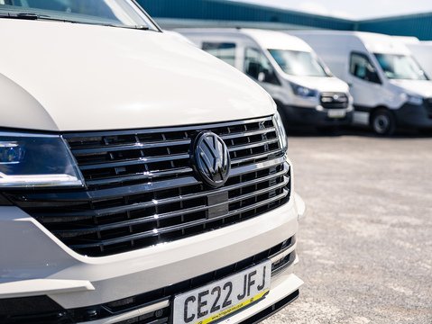 2.0 TDI T32 Highline Kombi Double Cab 5dr Diesel DSG FWD SWB Euro 6 (s/s) (150 ps)