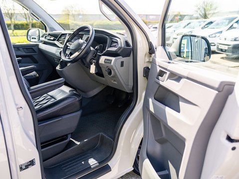 2.0 TDI T32 Highline Kombi Double Cab 5dr Diesel DSG FWD SWB Euro 6 (s/s) (150 ps)