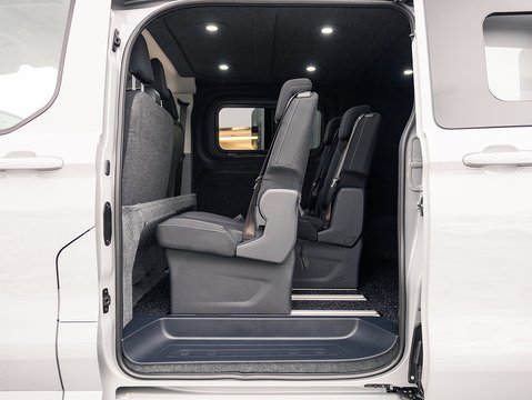 2.0 320 EcoBlue Limited Panel Van 5dr Diesel Auto L1 H1 Euro 6 (s/s) (136 ps)