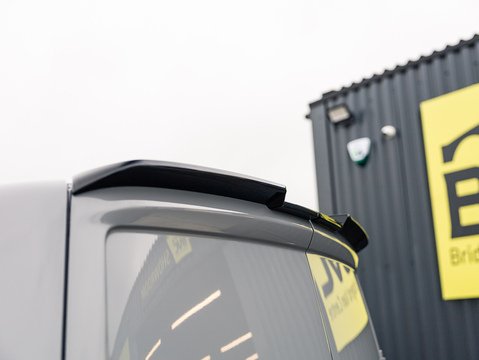 2.0 320 EcoBlue Limited Panel Van 5dr Diesel Auto L1 H1 Euro 6 (s/s) (136 ps)