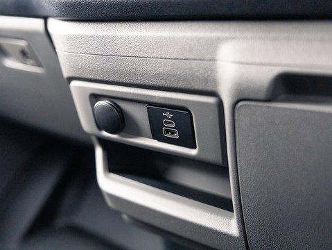2.0 320 EcoBlue Limited Panel Van 5dr Diesel Auto L1 H1 Euro 6 (s/s) (136 ps)
