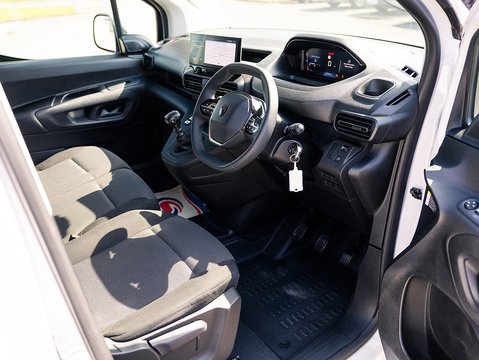 1.5 BlueHDi 950 Asphalt Long Panel Van 6dr Diesel Manual LWB Euro 6 (s/s) (100 ps)