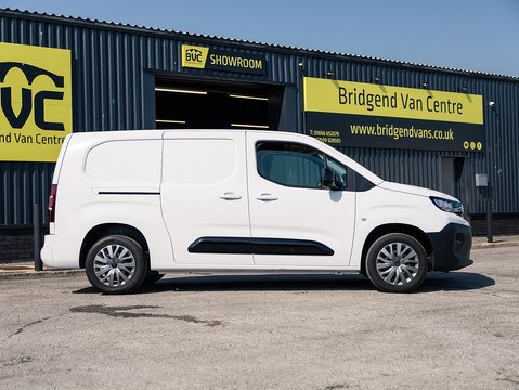 1.5 BlueHDi 950 Asphalt Long Panel Van 6dr Diesel Manual LWB Euro 6 (s/s) (100 ps)