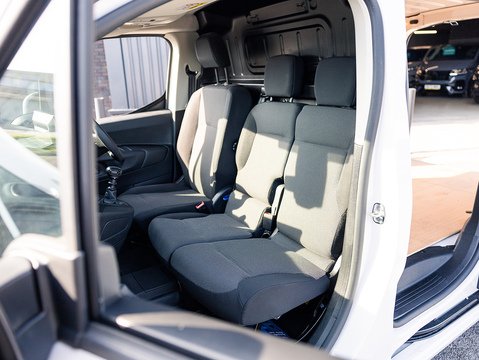 1.5 BlueHDi 950 Asphalt Long Panel Van 6dr Diesel Manual LWB Euro 6 (s/s) (100 ps)