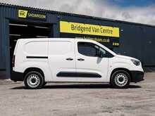 Vauxhall Combo 2300 1.5 Turbo D 100 BHP L2 LWB Prime Euro 6 Diesel 6 Speed Manual Van
