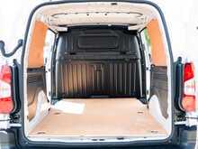 Vauxhall Combo 2300 1.5 Turbo D 100 BHP L2 LWB Prime Euro 6 Diesel 6 Speed Manual Van