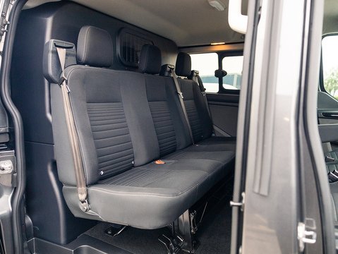 2.0 320 EcoBlue Limited Crew Van Double Cab 5dr Diesel Auto L1 H1 Euro 6 (170 ps)
