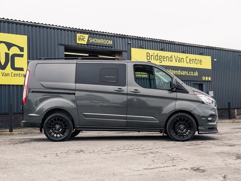 2.0 320 EcoBlue Limited Crew Van Double Cab 5dr Diesel Auto L1 H1 Euro 6 (170 ps)