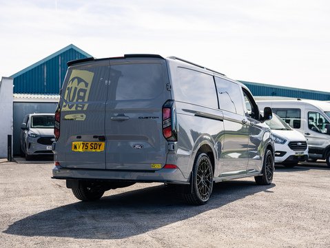 2.0 320 EcoBlue Limited Crew Van Double Cab 5dr Diesel Auto L2 H1 Euro 6 (s/s) (136 ps)