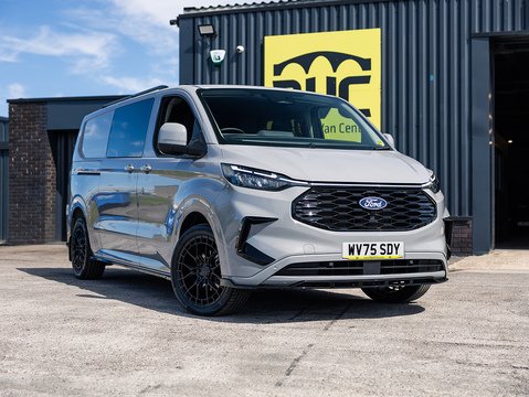 2.0 320 EcoBlue Limited Crew Van Double Cab 5dr Diesel Auto L2 H1 Euro 6 (s/s) (136 ps)
