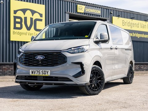 2.0 320 EcoBlue Limited Crew Van Double Cab 5dr Diesel Auto L2 H1 Euro 6 (s/s) (136 ps)