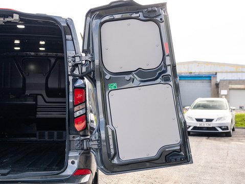 2.0 320 EcoBlue Limited Panel Van 5dr Diesel Auto L1 H1 Euro 6 (s/s) (136 ps)