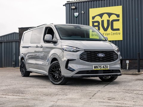2.0 320 EcoBlue Limited Crew Van Double Cab 5dr Diesel Auto L2 H1 Euro 6 (s/s) (136 ps)