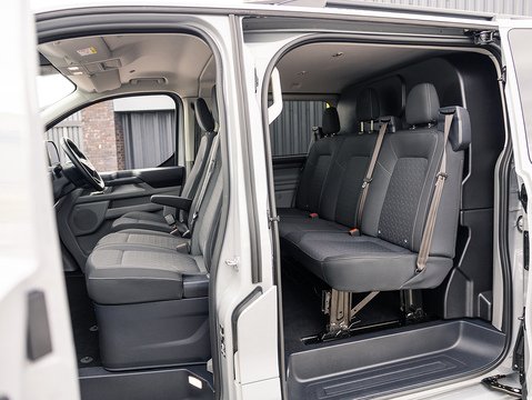 2.0 320 EcoBlue Limited Crew Van Double Cab 5dr Diesel Auto L2 H1 Euro 6 (s/s) (136 ps)